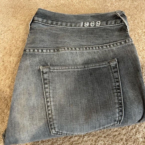 Gap 1969 Gray  washed Jeans - Picture 2 of 5